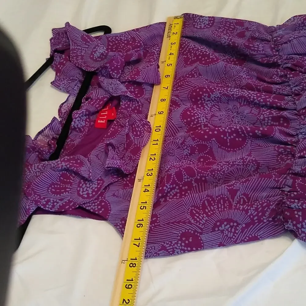 Ellie women's size medium purple paisley sleeveless dress. Classy.